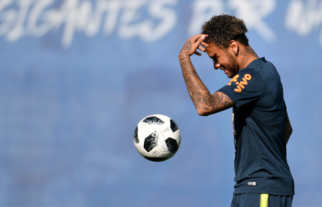 Neymar lidera el ataque de Brasil.