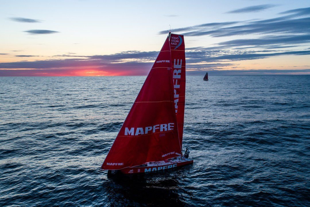 El &#34;Mapfre&#34; lidera la última etapa de la Volvo Ocean Race a menos de un día de su finalización.