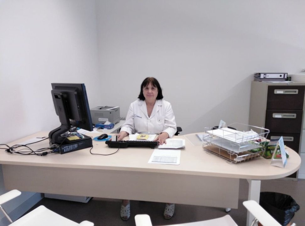 Margarita Cueto, en su despacho del Álvaro Cunqueiro.
