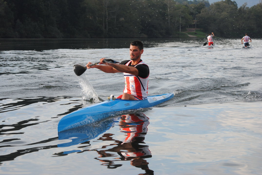Roi Rodríguez, del Kayak Tudense, estará presente en el Mundial.