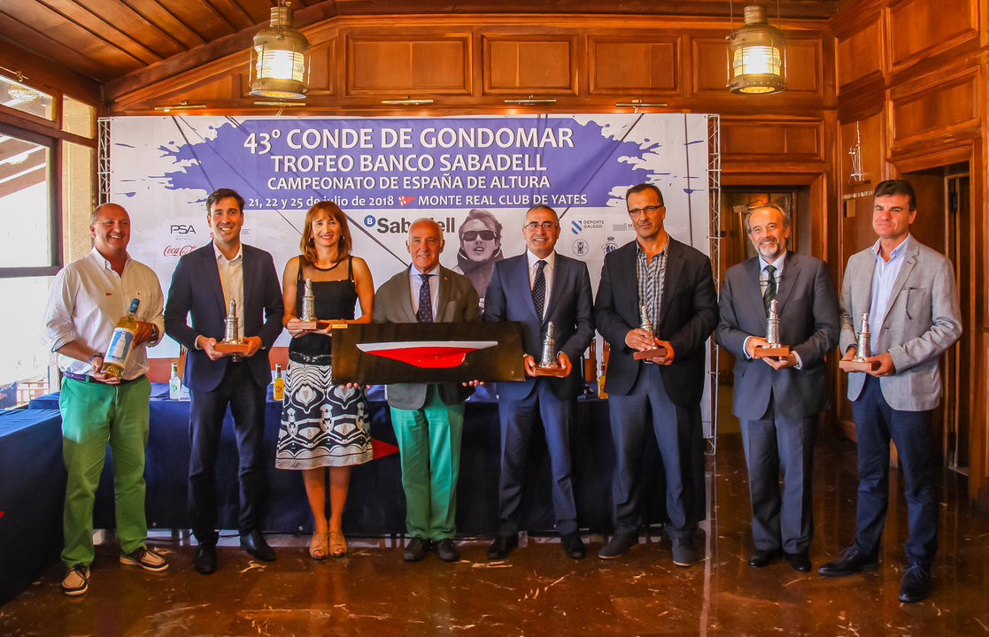 Imagen de la presentación del Trofeo Conde de Gondomar en el Monte Real Club de Yates realizada ayer.
