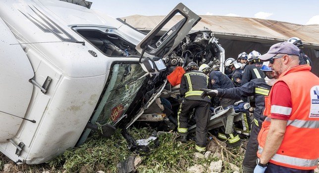 Dos muertos en la N-I en un accidente que causó un camionero   // Patricia González // Diario de Burgos