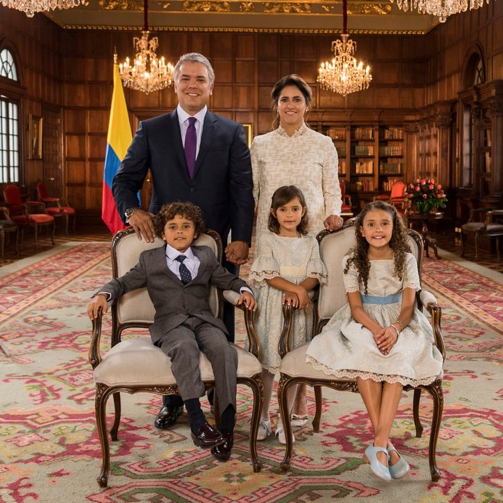 Las hijas del presidente lucen los vestidos de Pili Carrera.