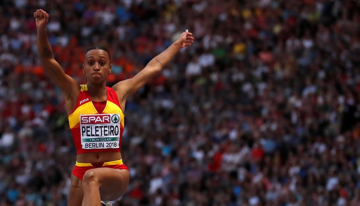 Ana Peleteiro realizó un gran primer salto de 14.42 y lo mejoró en su sexto y último intento yéndose hasta los 14.44, a un centímetro de la plata.