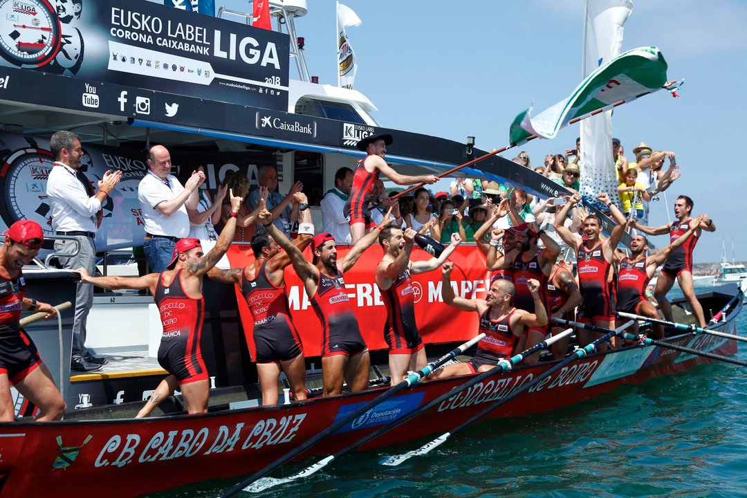 Cabo sacudiu onte a Bandeira de Hondarribia, a primeira vez no curso que gaña un barco que non é vasco.