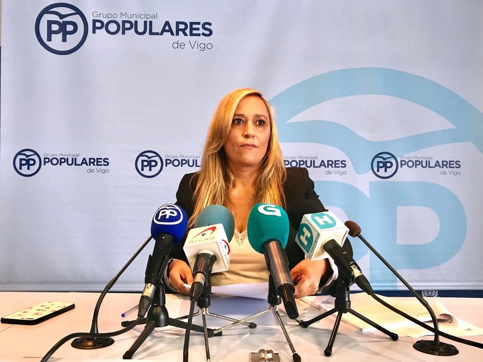 Elena Muñoz preside el PP de Vigo.