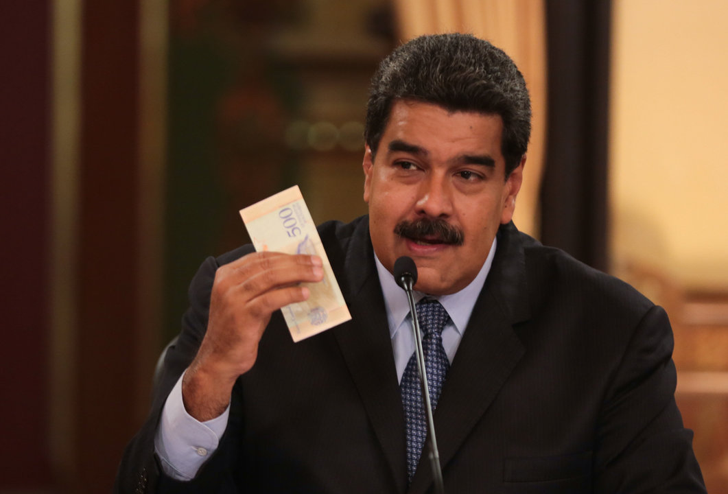 El presidente Nicolás Maduro anuncia sus polémicas medidas.