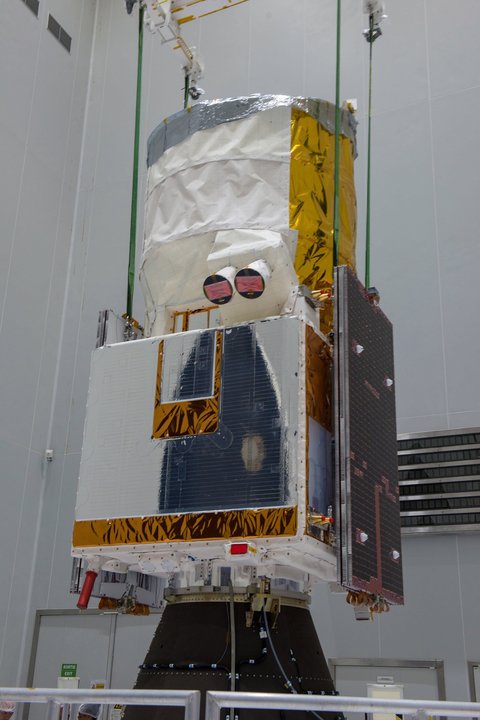 El satélite meteorológico &#34;Aeolus&#34; antes de su lanzamiento.