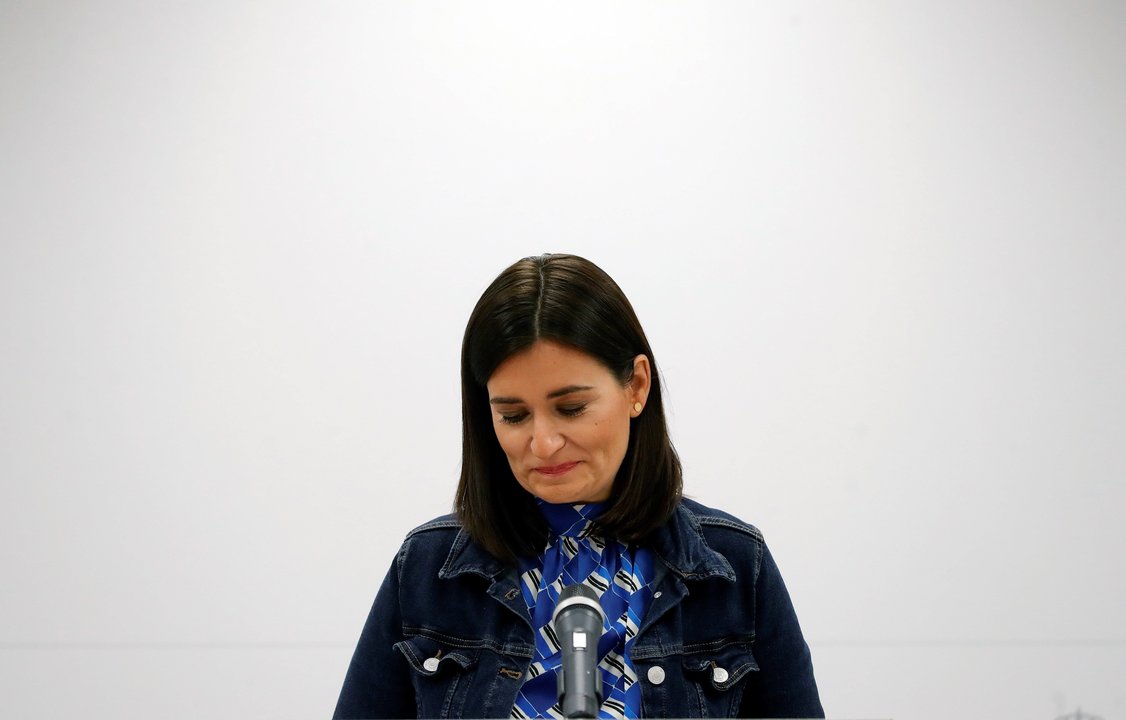 Carmen Montón, durante la rueda de prensa en la que anunció su dimisión.