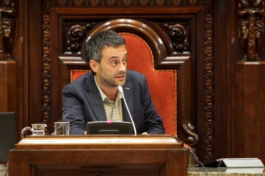 Xulio Ferreiro, alcalde de A Coruña, en un pleno.