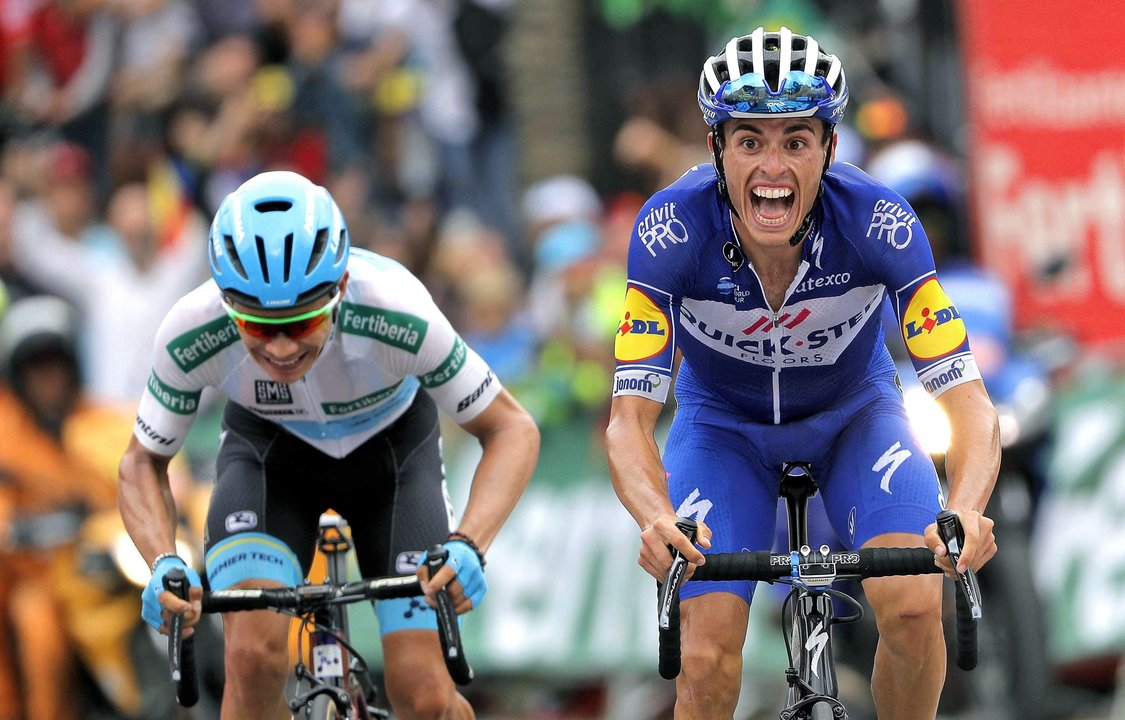 Enric Mas celebra su victoria en la penúltima etapa de La Vuelta.