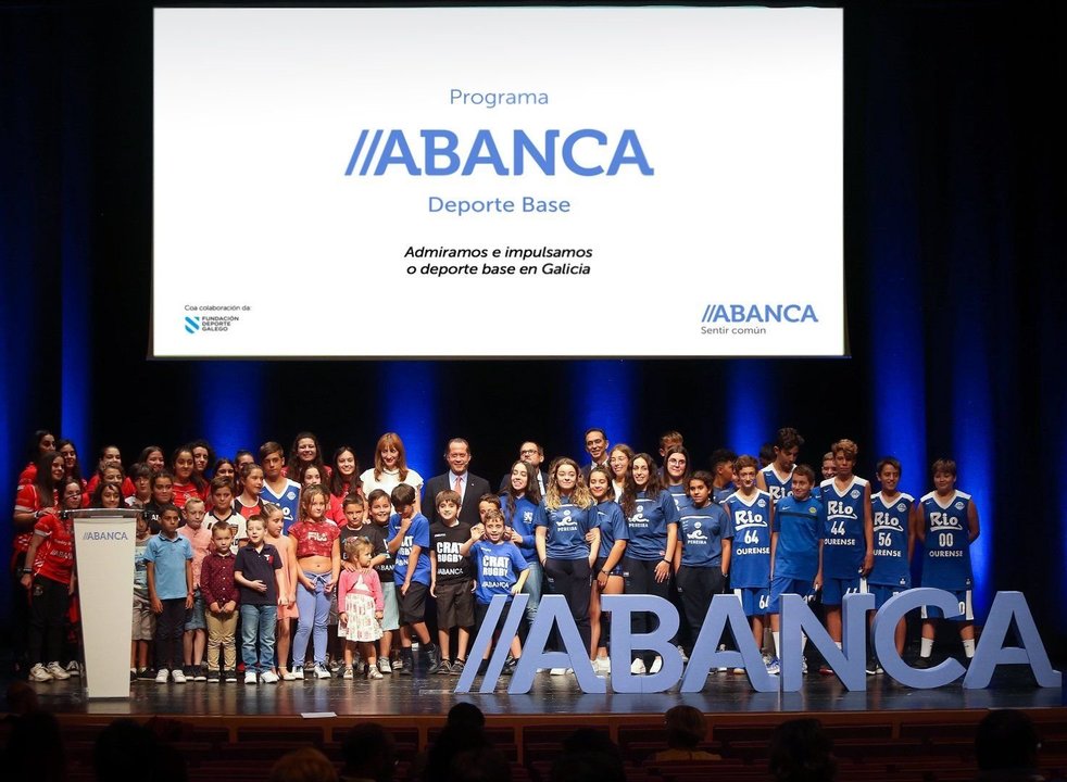 Juan Carlos Escotet, presidente de Abanca, presentó el programa.