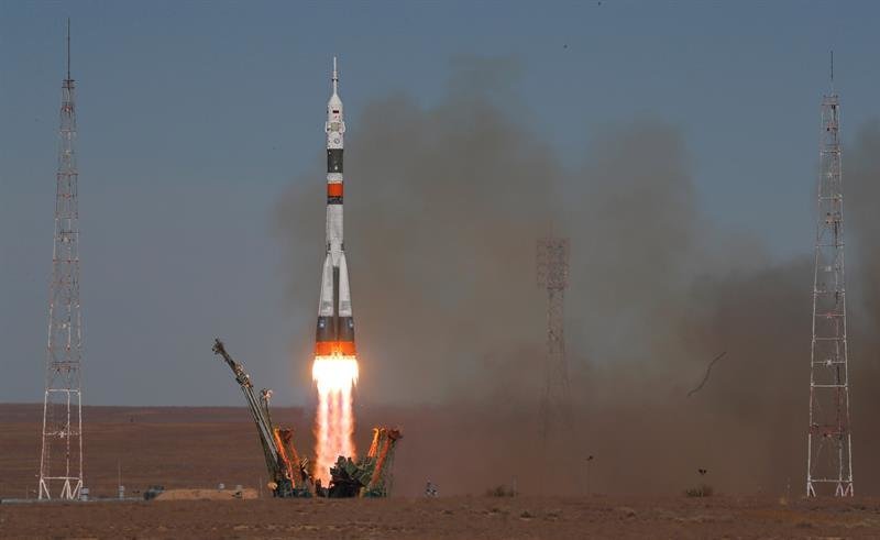 Lanzamiento de la Soyuz MS-10 desde el cosmódromo de Baikonur (Kazajistán)