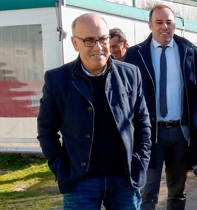 Falque, presidente del Coruxo, optará a dirigir el fútbol gallego.