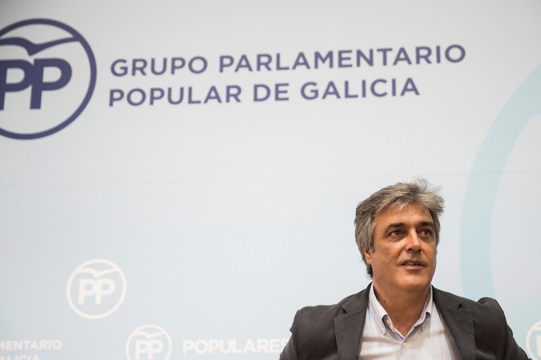 Pedro Puy, portavoz parlamentario del PPdeG, en una comparecencia ante los medios.