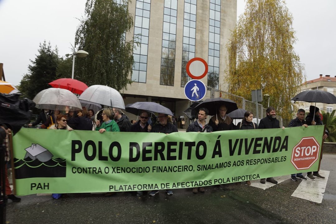 Cacerolada en contra de los abusos bancarios en Vigo // Vicente Alonso