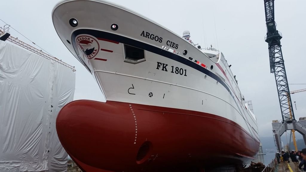 El &#34;Argos Cíes&#34;, perteneciente a la armadora viguesa Pereira, opera en las aguas de Malvinas.
