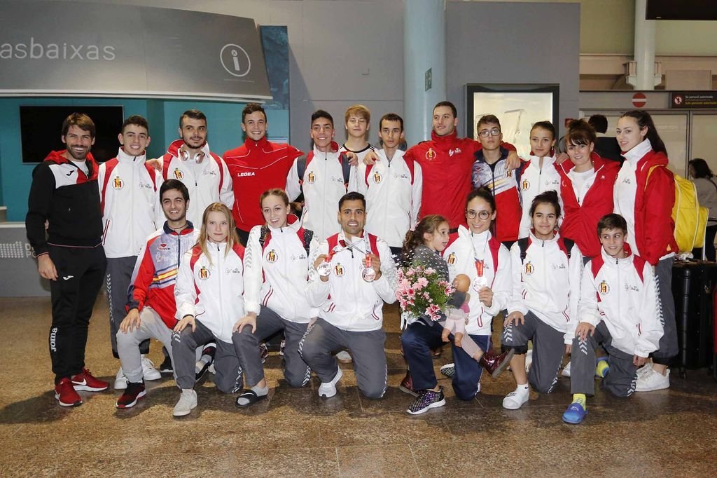 Los taekwondistas gallegos regresan con dos medallas
