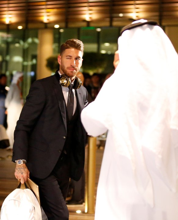 Sergio Ramos llega al hotel del Real Madrid en Abu Dabi.