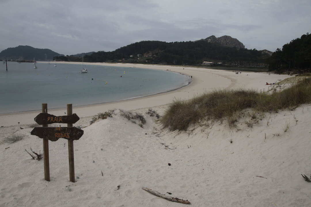 La playa de Rodas (o Ródos) en las Cíes (de Zeus), según cree César González Crespán.