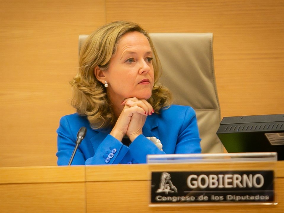La ministra de Economía, la coruñesa Nadia Calviño, durante una comparecencia en el Congreso.