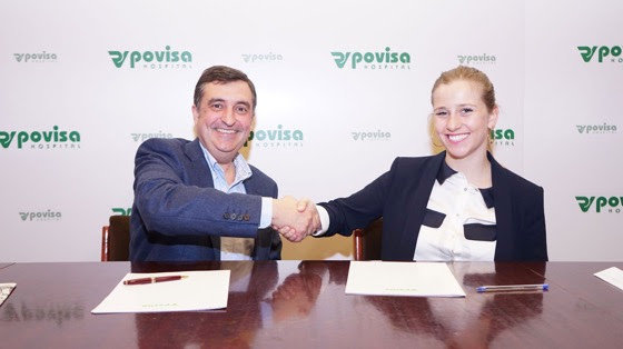 En la imagen, Desirée Vila y José Bernardo Silveira durante la firma del acuerdo.