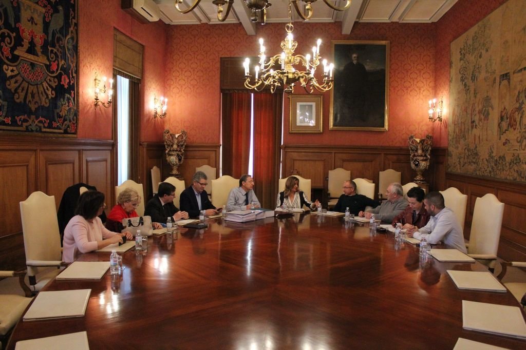La junta de gobierno de la Diputación de Pontevedra aprobó inversiones en Vigo.