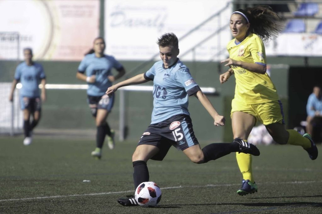 María Figueroa desplaza el balón en un partido de esta temporada con el Matamá.