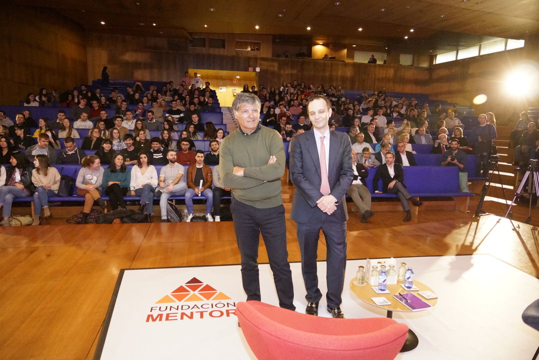 El entrenador de tenis Toni Nadal estuvo ayer en Vigo para impartir una conferencia para universitarios.