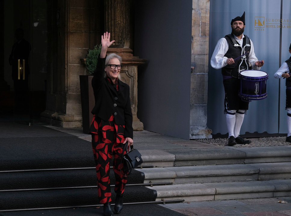 La actriz Meryl Streep, premio Princesa de Asturias de las Artes 2023, a su llegada a Oviedo. // EFE