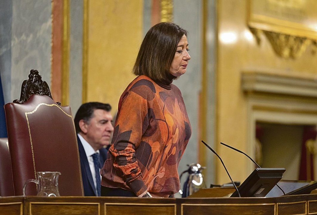 Francina Armengol, presidenta del Congreso, durante la sesión de ayer.