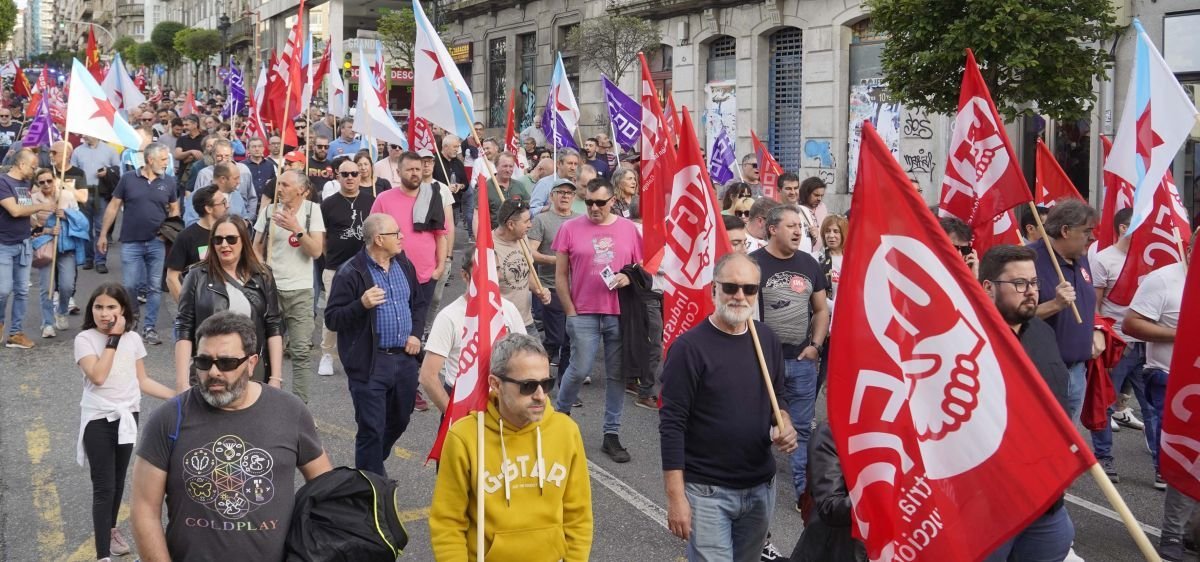 La manifestación recorrió desde la Vía Norte hasta el edificio de la Xunta en Vigo.