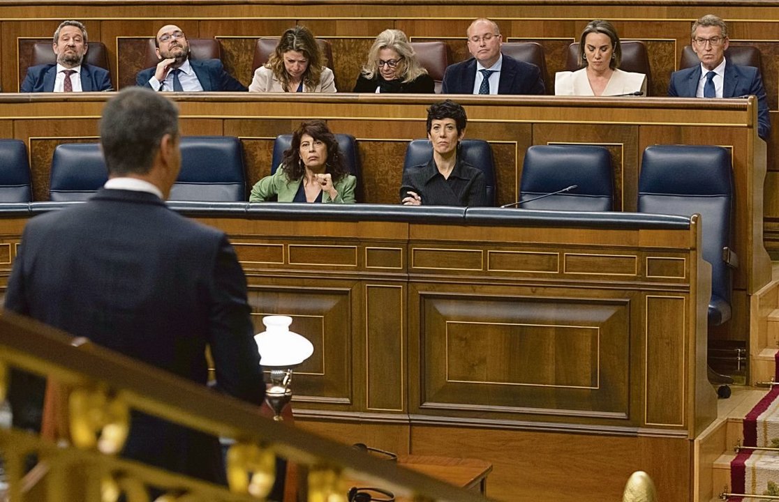 Pedro Sánchez, interviene en la última sesión de control, en el Congreso de los Diputados.