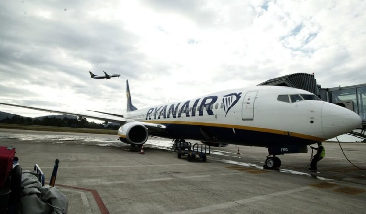 Ryanair, aerolínea irlandesa que conecta actualmente Vigo y Londres.