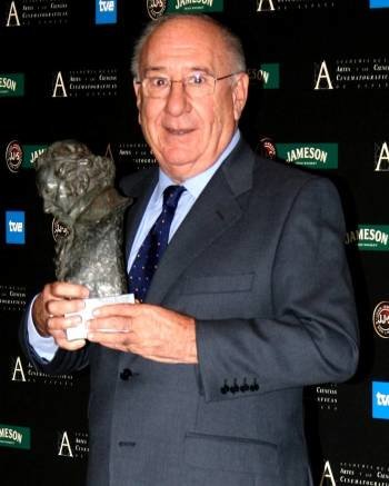 Alfredo Landa, con el premio Goya de Honor que recibió en el año 2007.