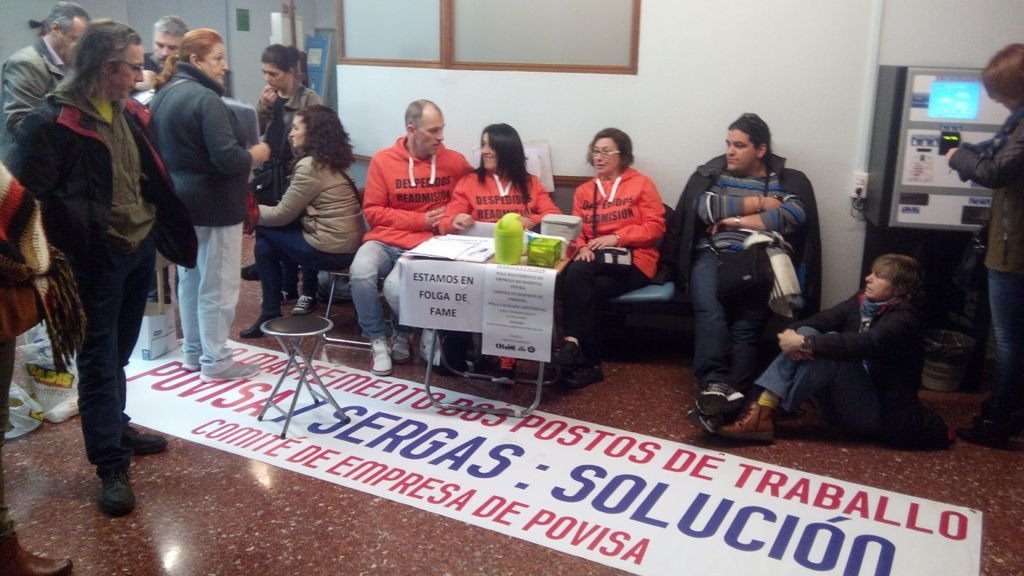 Tres trabajadores de Povisa inician una huelga de hambre