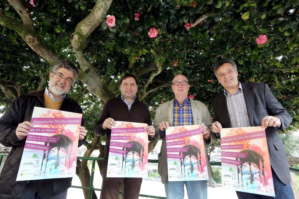 Alfaro, el alcalde, Martínez y Sampedro presentaron ayer en el Sportivo el Día de la Camelia