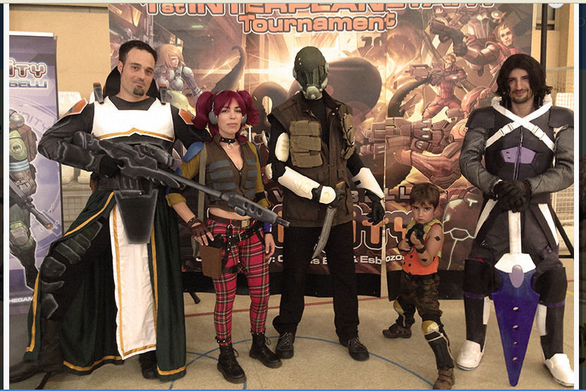 Participantes ataviados como los personajes del juego en la edición anterior del Interplanetario de Infinity.