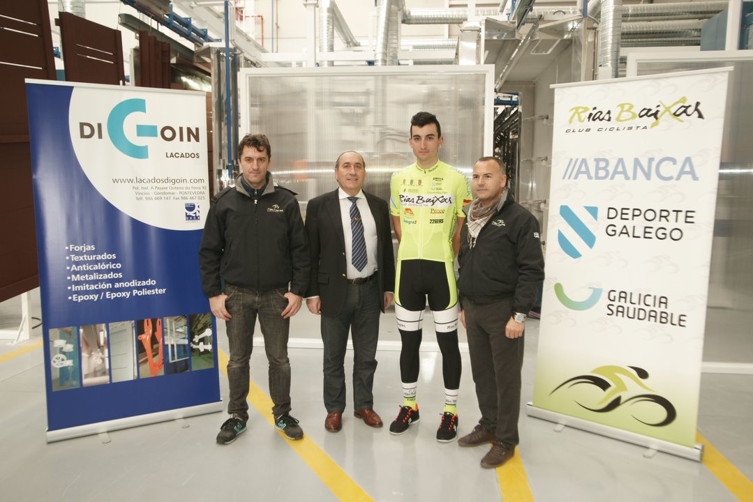 Marcos Serrano, José Luis Chamorro, Javier García y Javier Díaz, ayer en las instalaciones de Digoin.