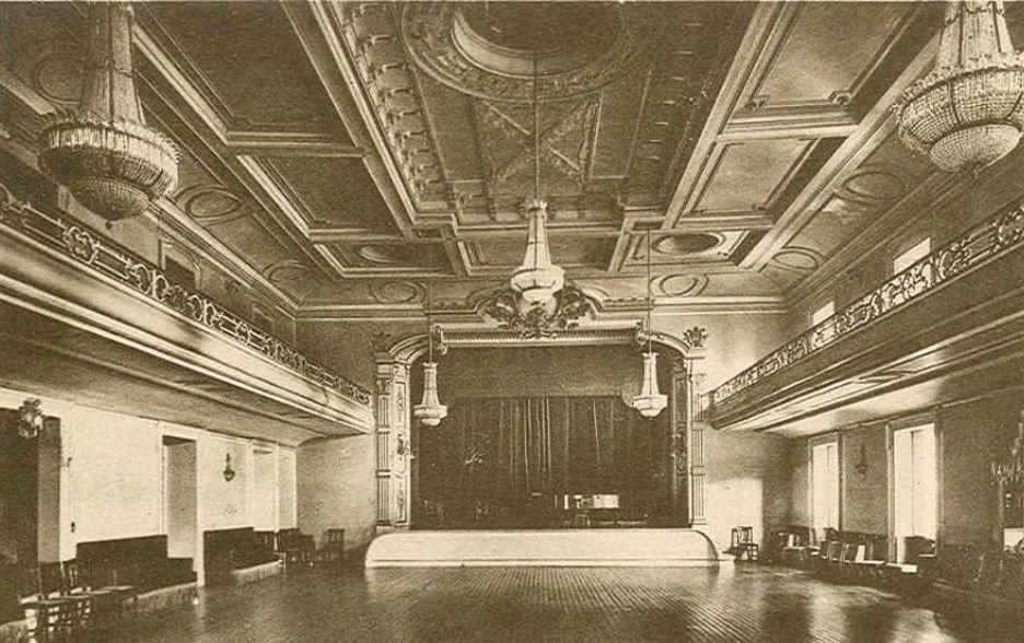 La gran sala de cine inaugurada en el verano de 1916 en el Gran Hotel del Balneario de Mondariz.