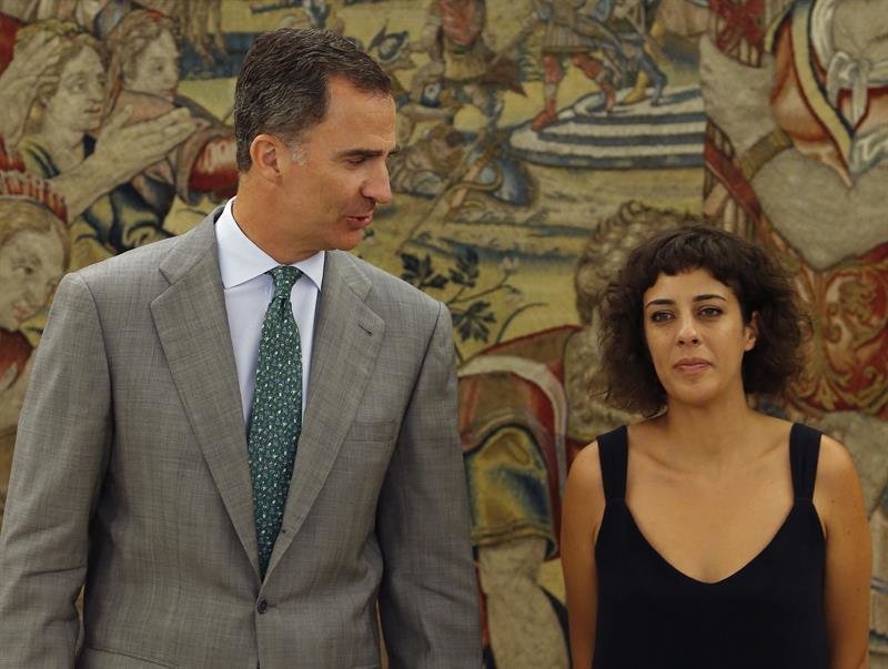 El rey Felipe recibió en el Palacio de la Zarzuela a la diputada de En Marea-Podemos Alexandra Fernández