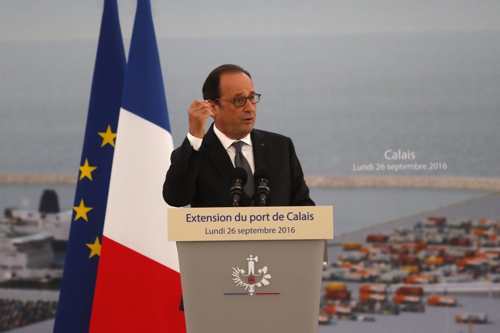 El presidente francés, François Hollande, copareció para hablar del campamento de Calais.