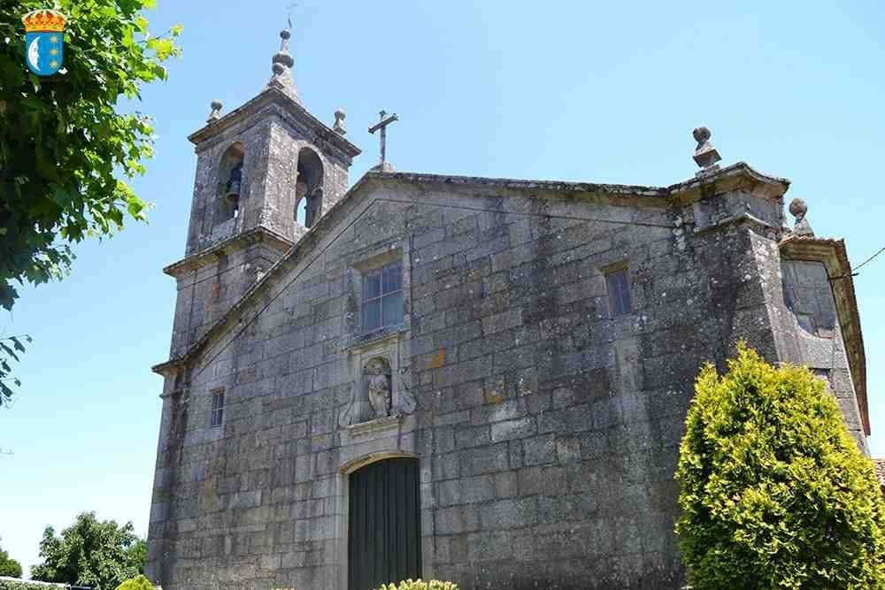 La iglesia de San Bartalomeu es uno de los puntos visitados.