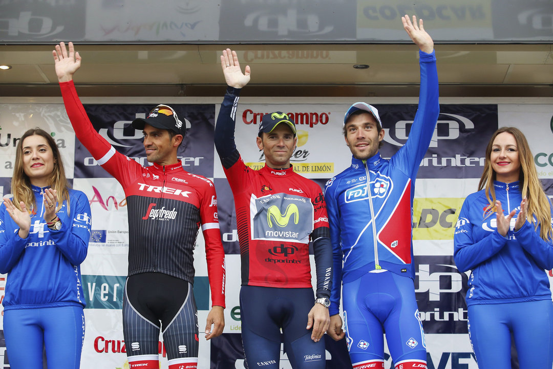 Contador, Valverde y Thibaut Pinot, en el podio final de la prueba.