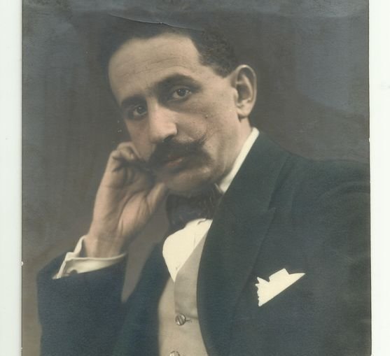 Germán Lago nació en Vigo en 1883 y desarrolló su carrera en Madrid.