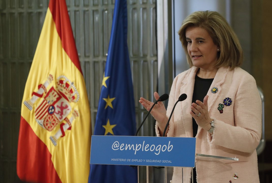La ministra de Empleo y Seguridad Social, Fátima Báñez, durante una comparecencia.
