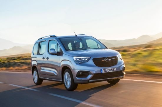 La marca alemana Opel presentó esta mañana la furgoneta Combo Life