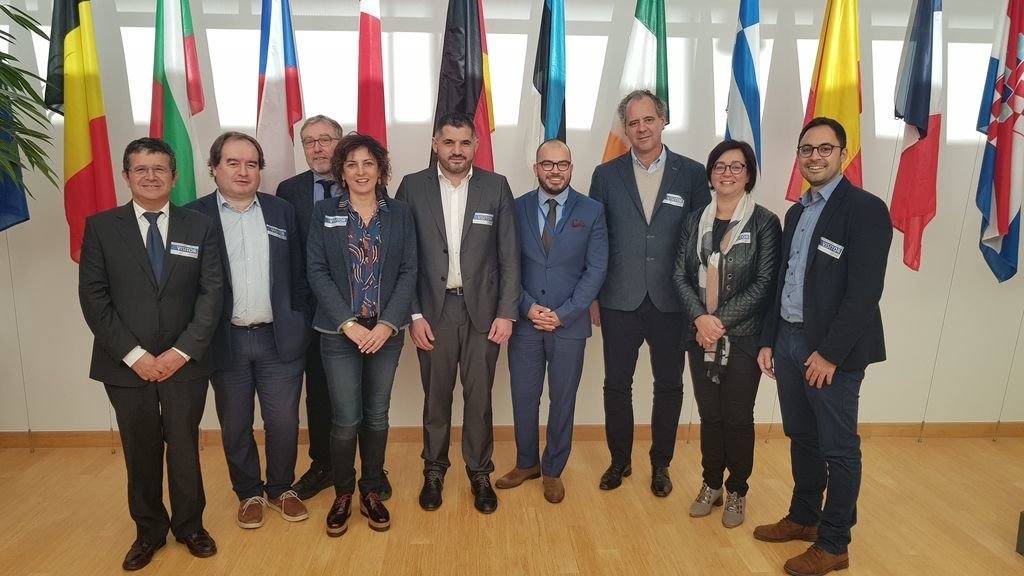 La delegación de la AECT durante su encuentro en Bruselas en la Dirección de Empleo de la UE.