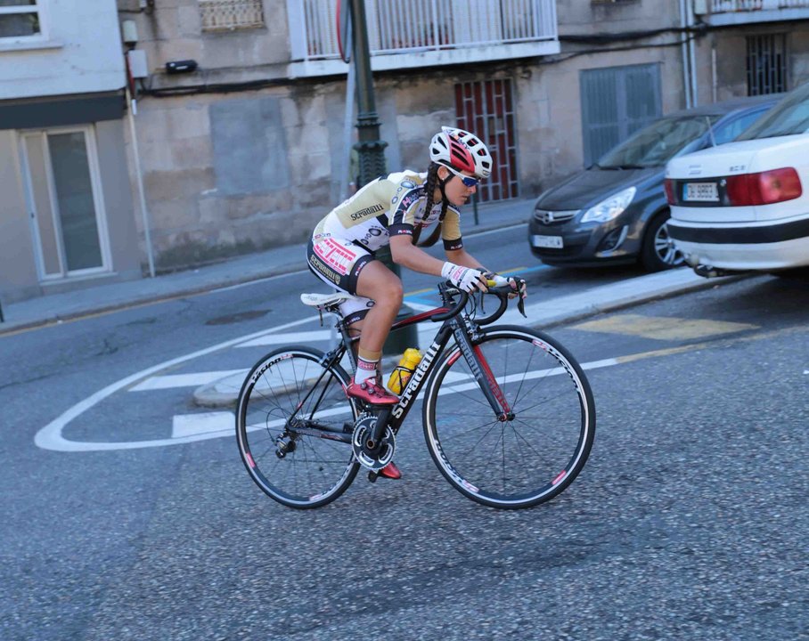Paula Sanmartín, en el Díptico Ciclista que se disputó en Vigo.