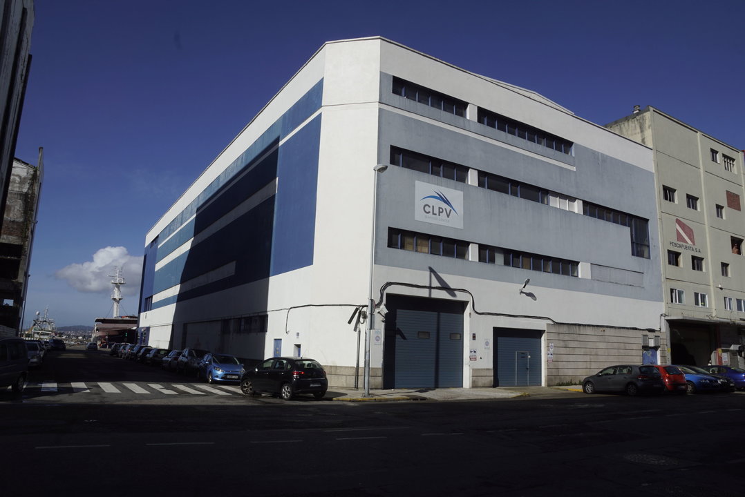 El Centro Loxístico Porto de Vigo en obras. Tendrá una carcasa metálica exterior.